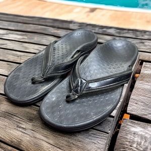 Vionic Men's Tide Toe Post Flip Flop Sandals - Black Size 9